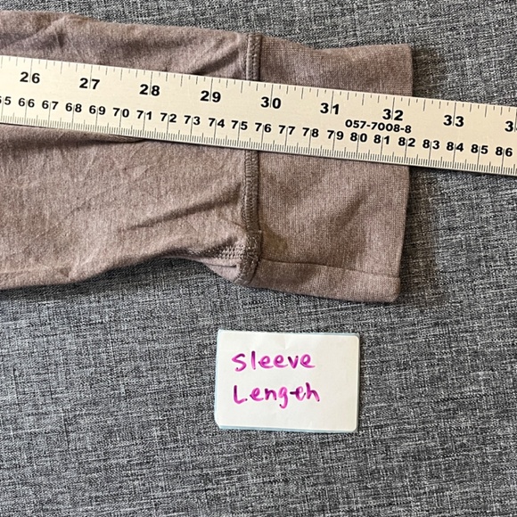 Lululemon Henley Pullover Stretch long Sleeve Shirt - Men's Size XL - Tan - Picture 6 of 8